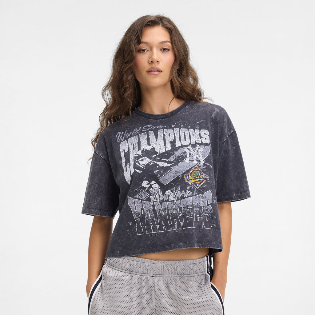 San Diego Padres Sport Classics Women's Cropped T-Shirt