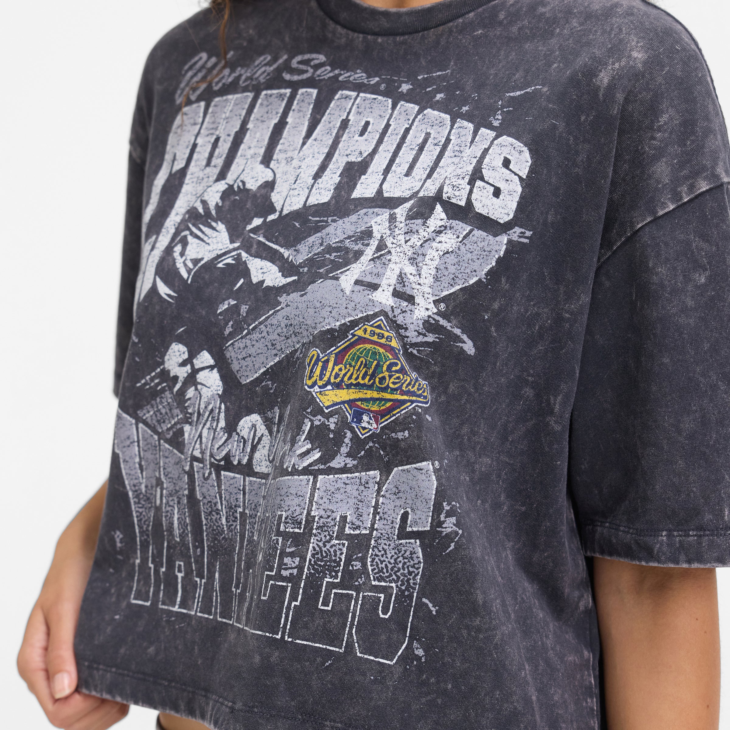 Buffalo Bills Sport Classics Women's Cropped T-Shirt