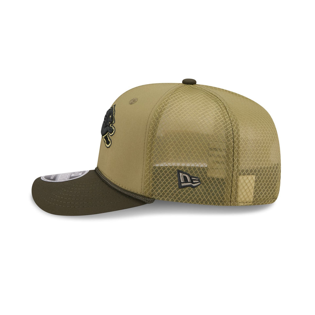 Detroit Lions 2025 Salute to Service 9SEVENTY Trucker Hat