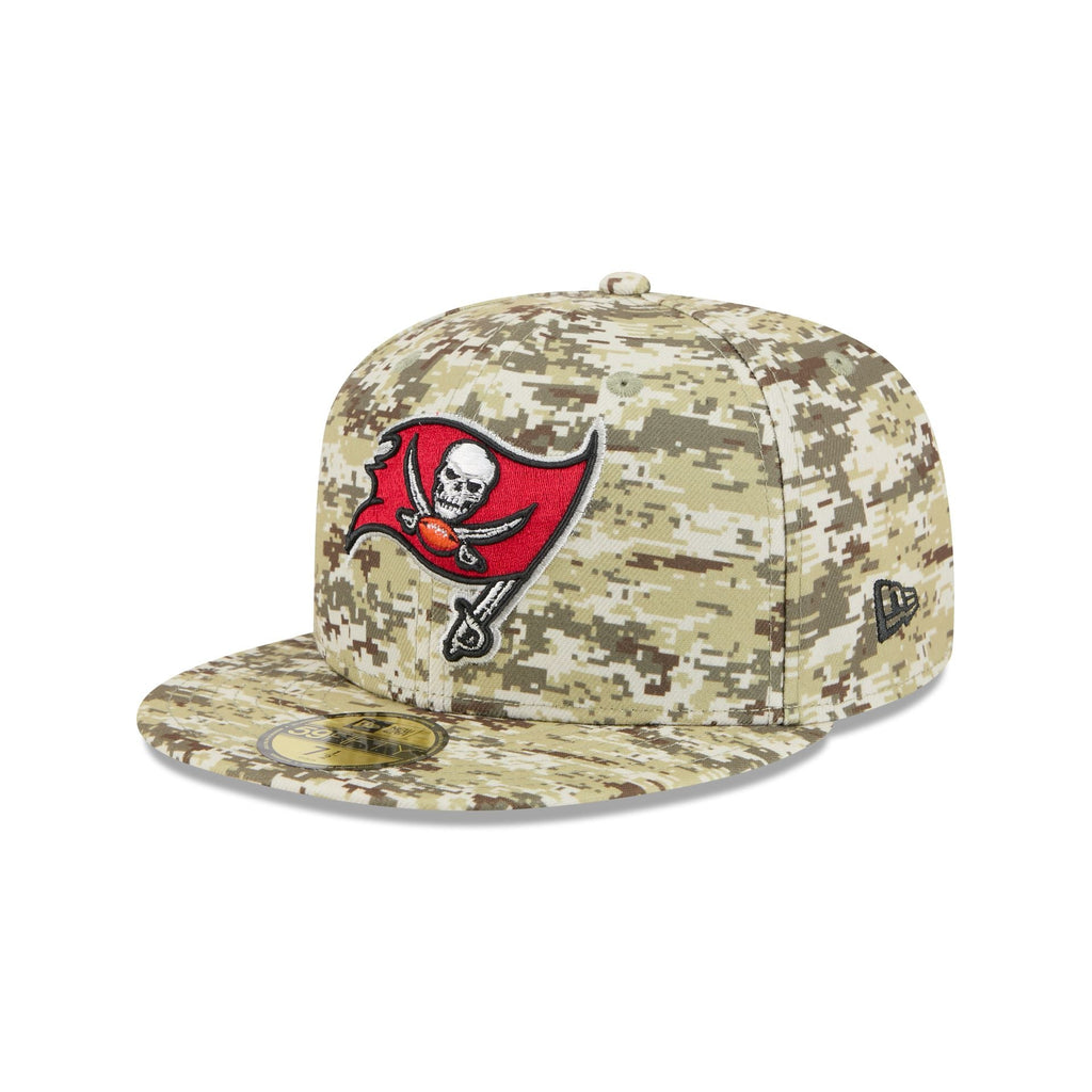 Tampa Bay Buccaneers 2025 Salute to Service Fan Gear 59FIFTY Fitted Hat